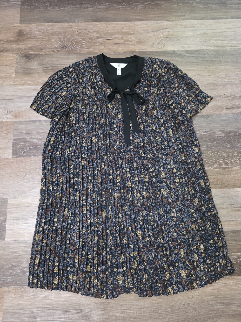 MT Black Floral Pleated Dress with Bow Tie